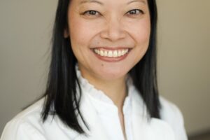 Sonn wins 2022 APGO Humanism in Teaching Award